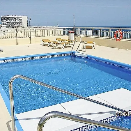 Playa Paseo Maritimo 公寓 马尔韦利亚